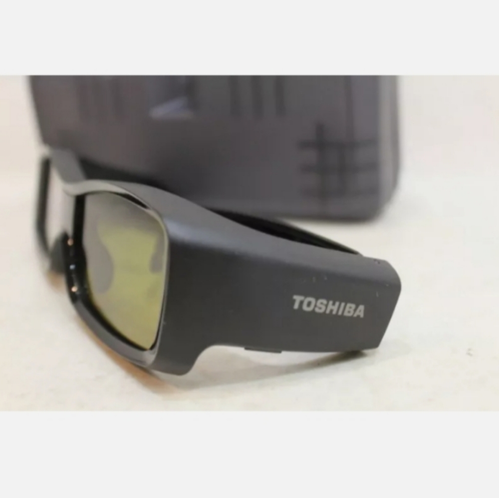 Toshiba Active 3D Glasses in Plastic Case